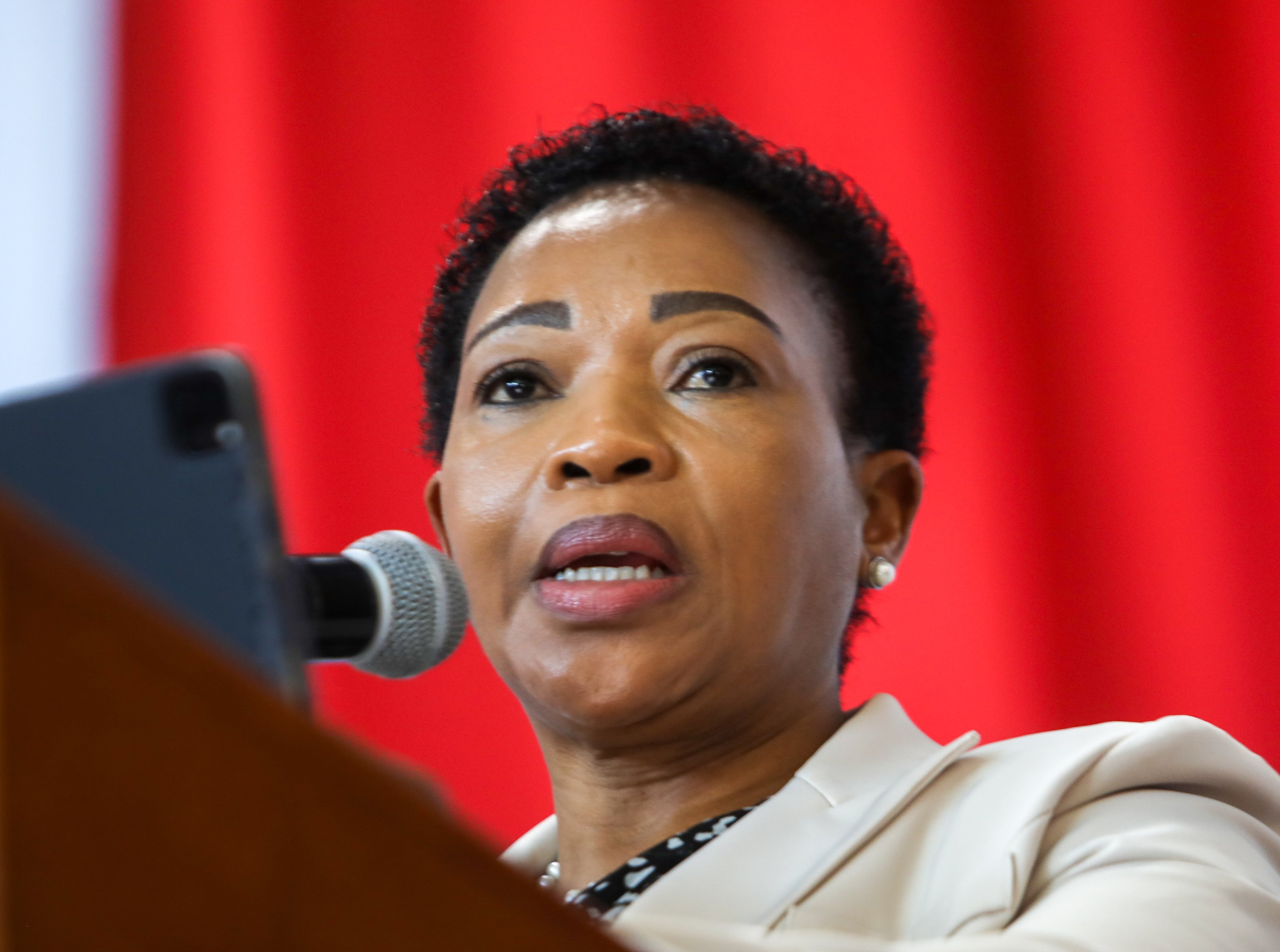 Deputy Minister Tells Girls: Study Science and Tech Subjects