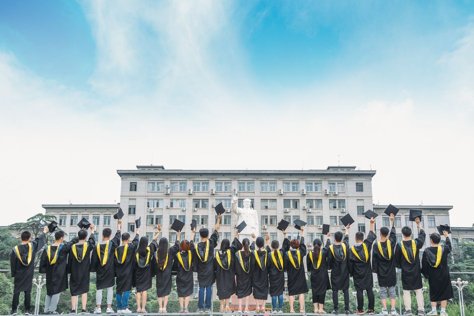 South African Universities Move Up World Rankings and Start Teaching AI Skills